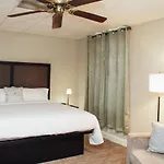 Country Squire Inn And Suites